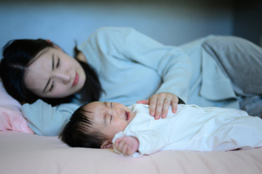 夜泣きで寝不足のパパママへ 赤ちゃんがぐっすり眠るための対策と環境づくりとは?